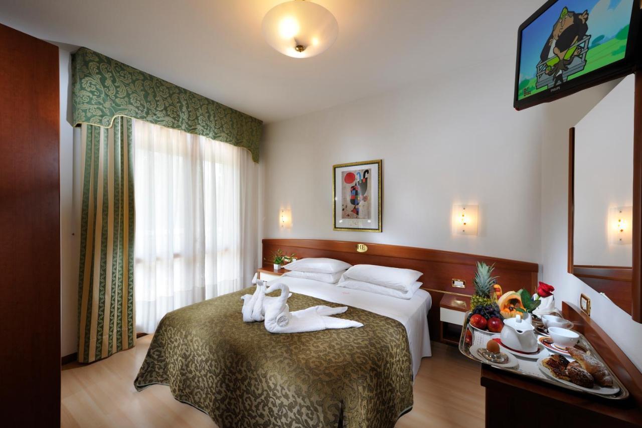 Hotel Eden บิบิโอเน ภายนอก รูปภาพ